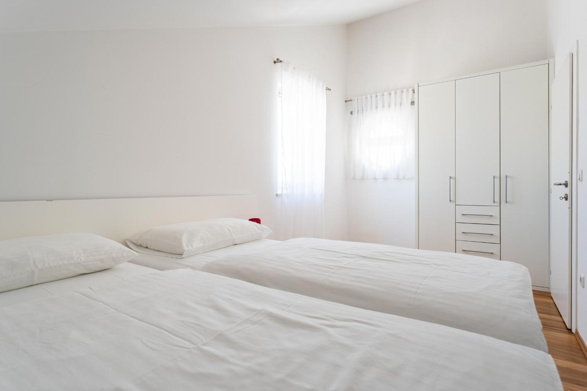 Apartments Barbati Novalja Eksteriør billede