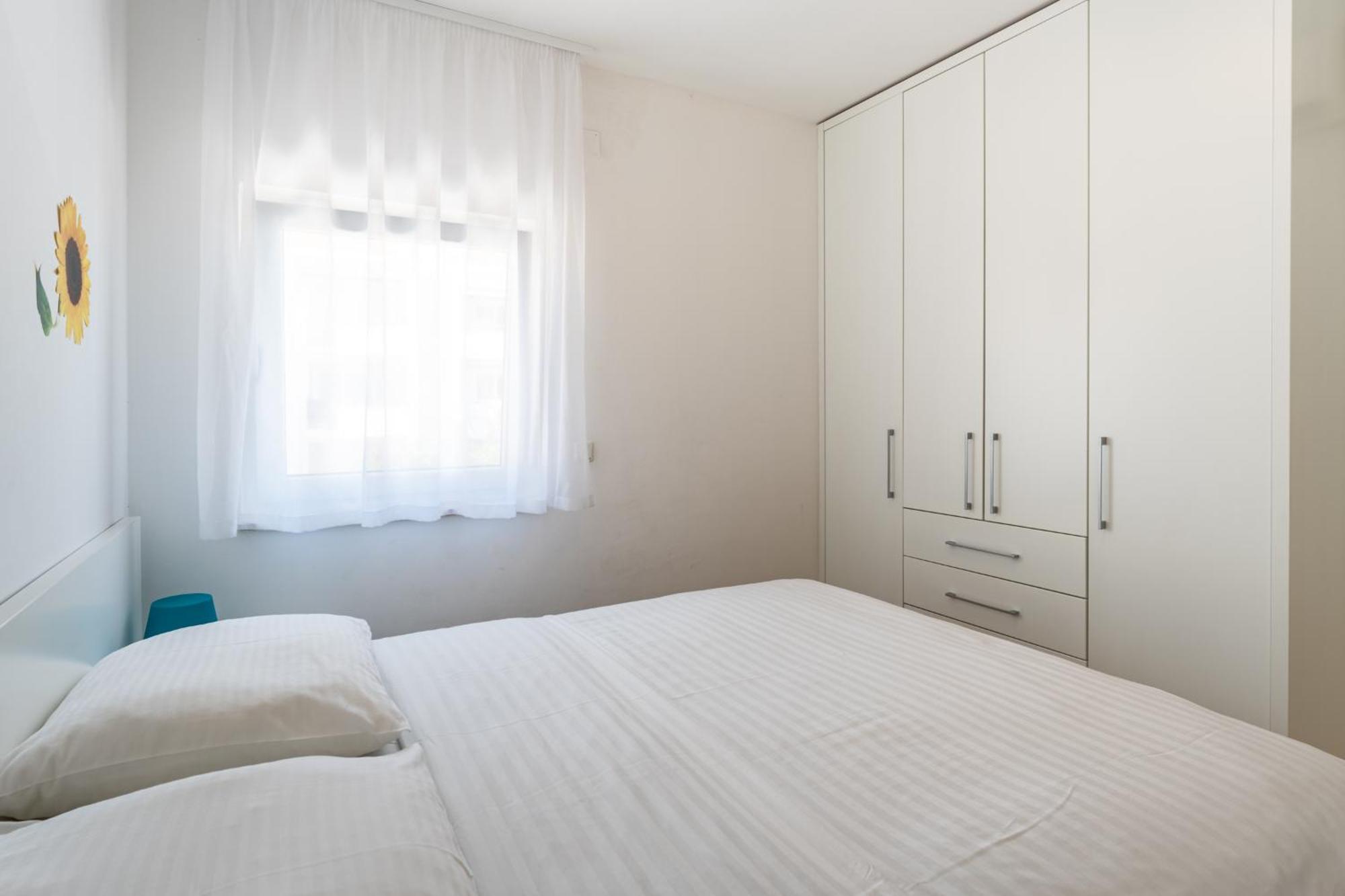 Apartments Barbati Novalja Eksteriør billede